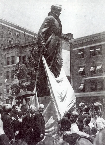 Айзенгавер Двайт Д.