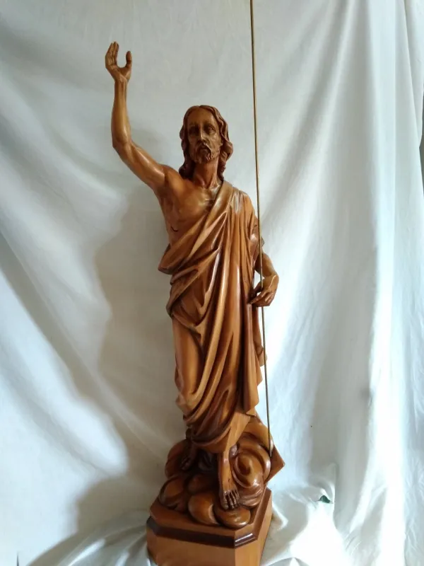 Є. Храпливий. «Вознесіння». 2018. Липа, об’ємне різьблення